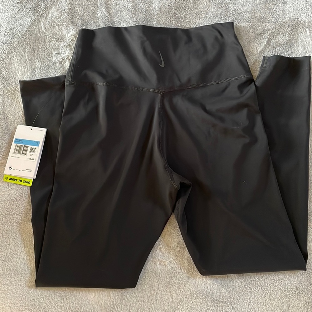 Nike Yoga Leggings